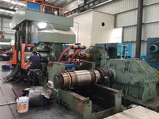 4 Dobrý stroj na válcování nerezové oceli